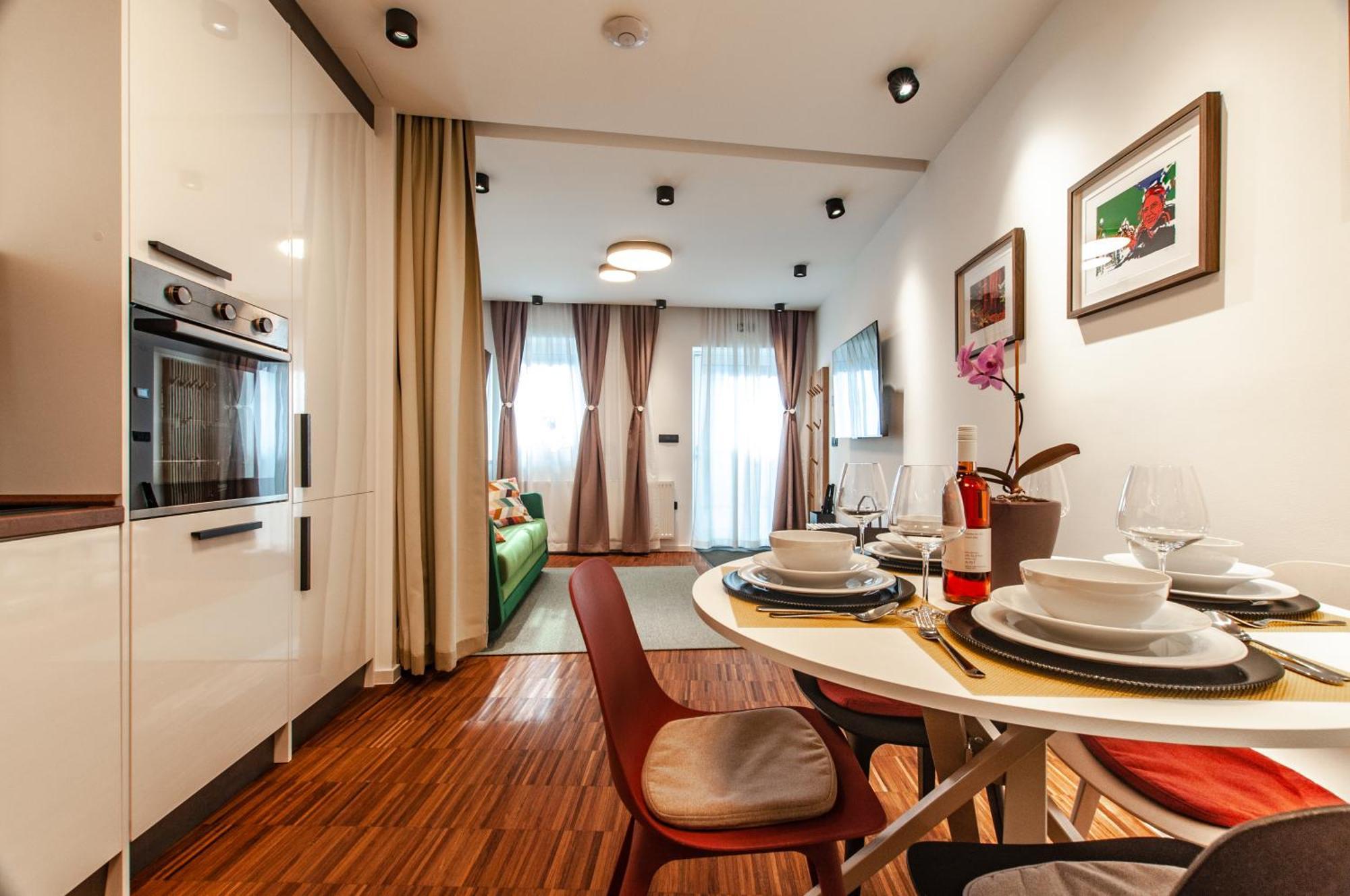 Six In The City Apartment, Ljubljana Ngoại thất bức ảnh